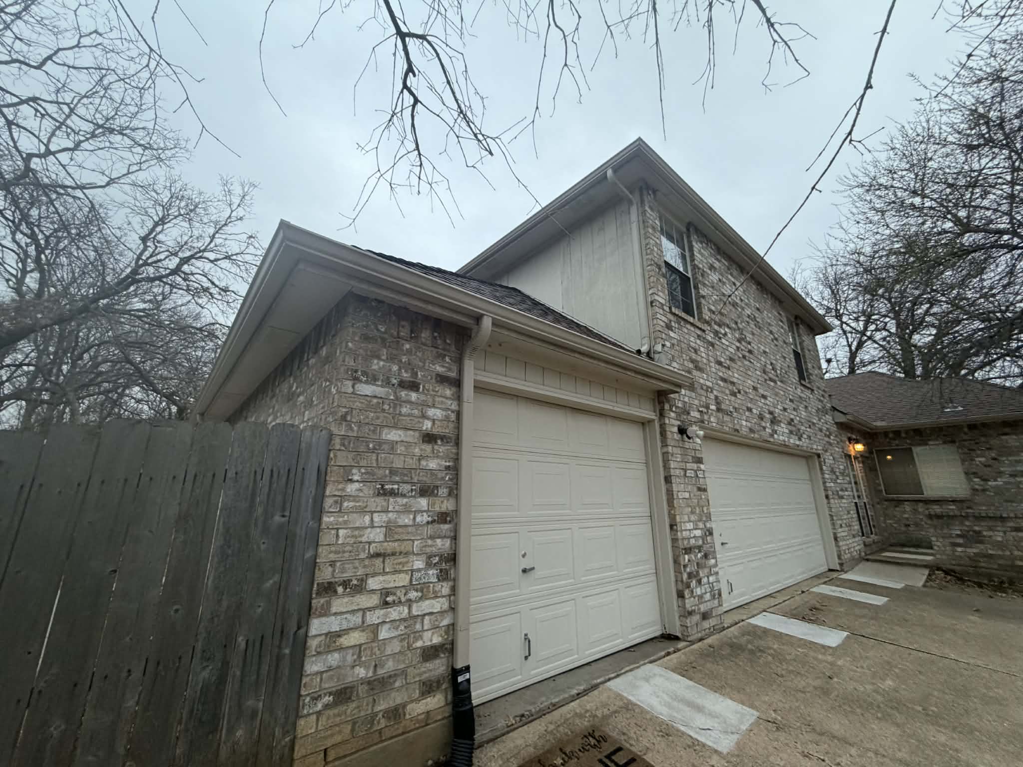 Seamless Gutters — Before & After