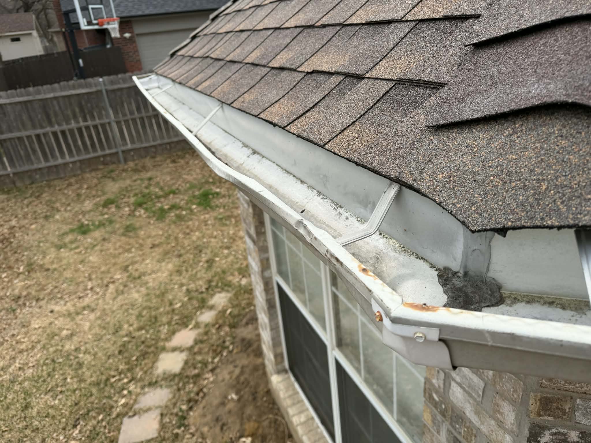 Seamless Gutters — Before & After