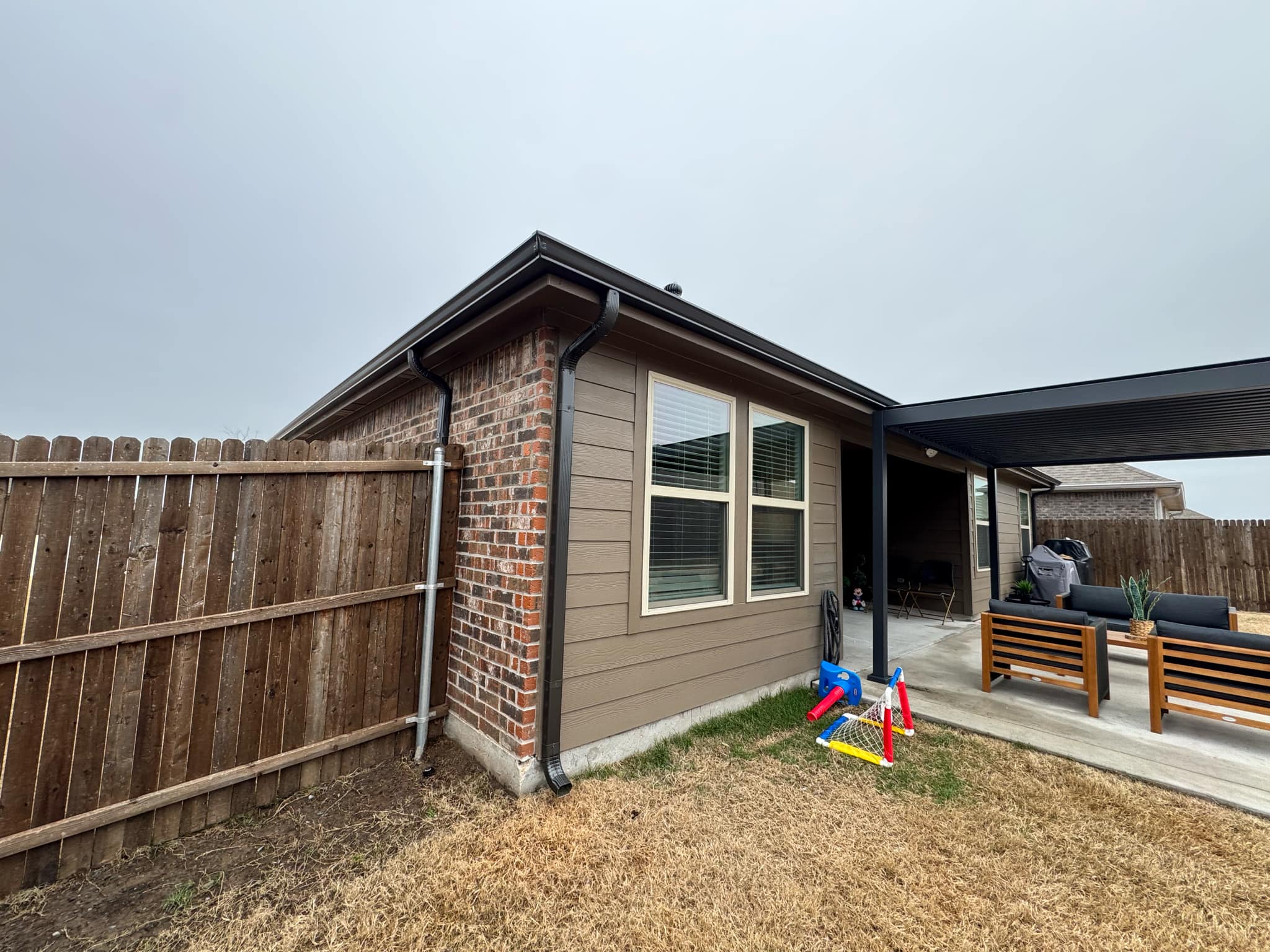 Seamless Gutter Installation