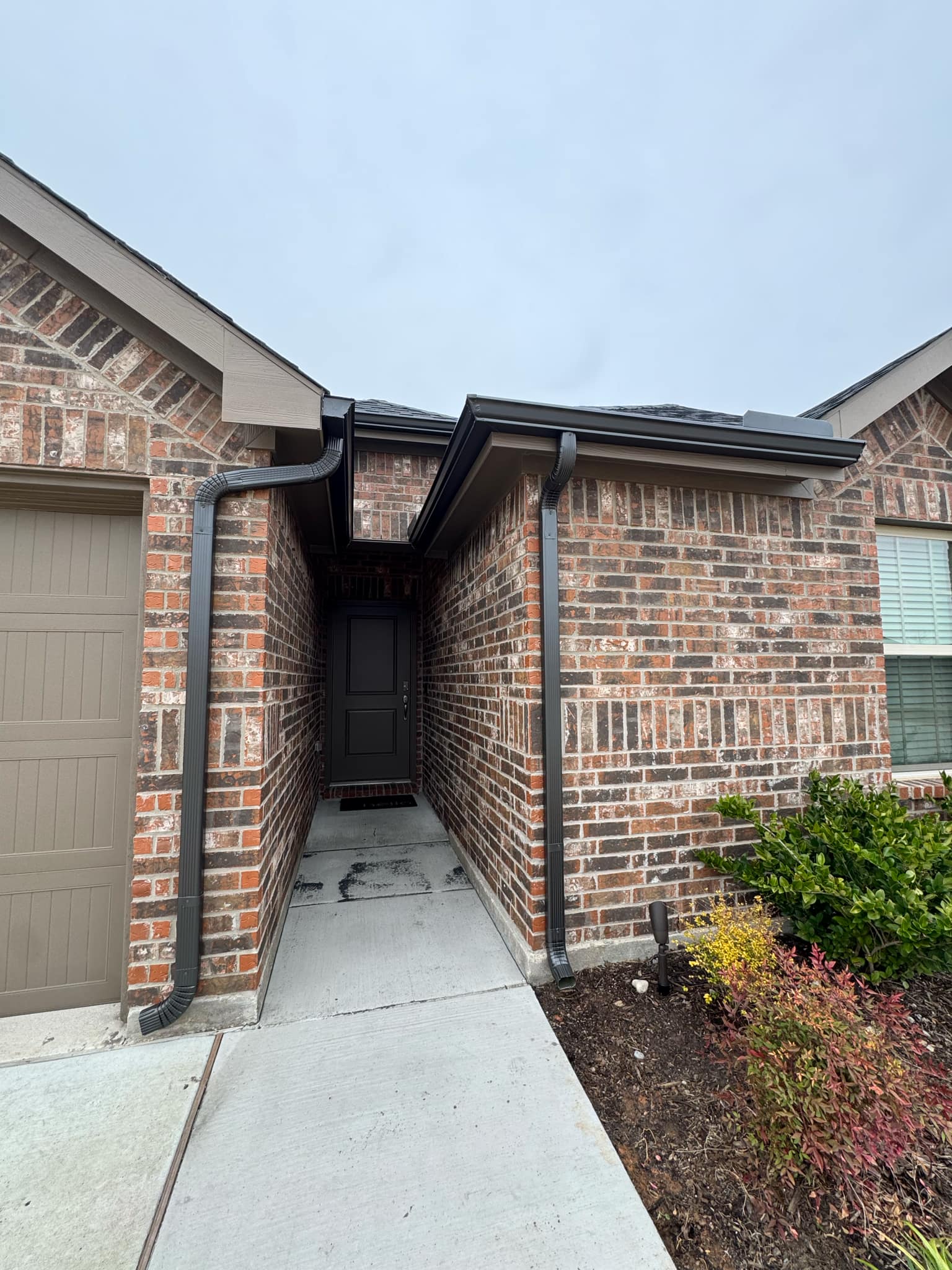 Seamless Gutter Installation