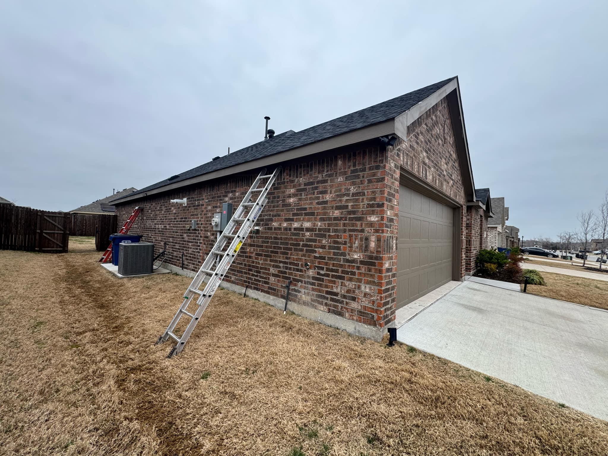 Seamless Gutter Installation